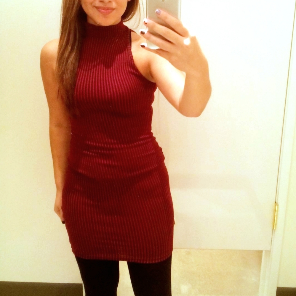 Charlotte russe Burgundy sleeveless Bodycon dress XS